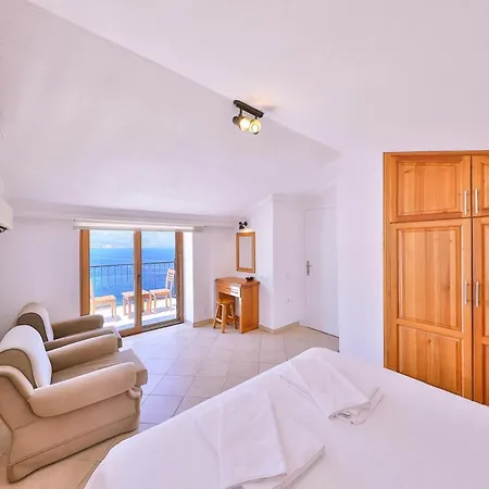 Sunrise Villas Kalkan 빌라 *